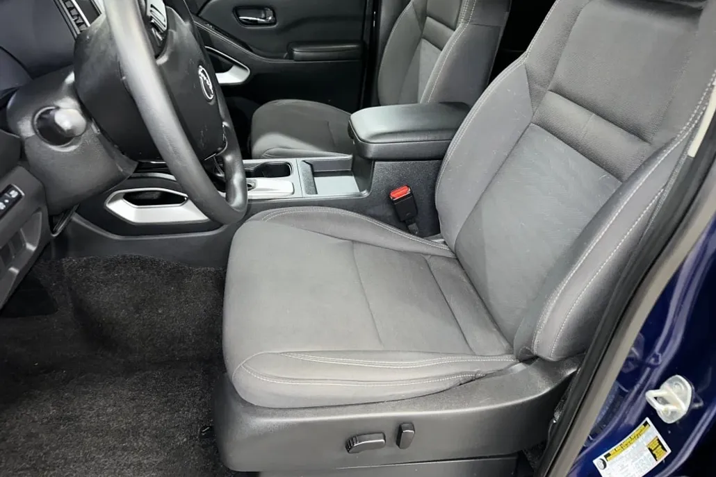 2022 Nissan Frontier SV photo 1