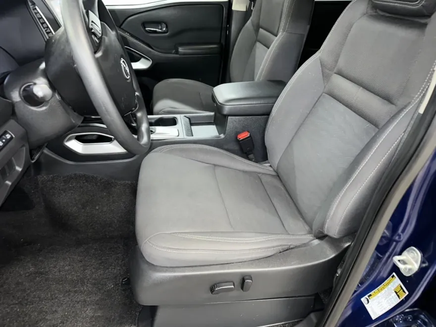 2022 Nissan Frontier SV photo 1