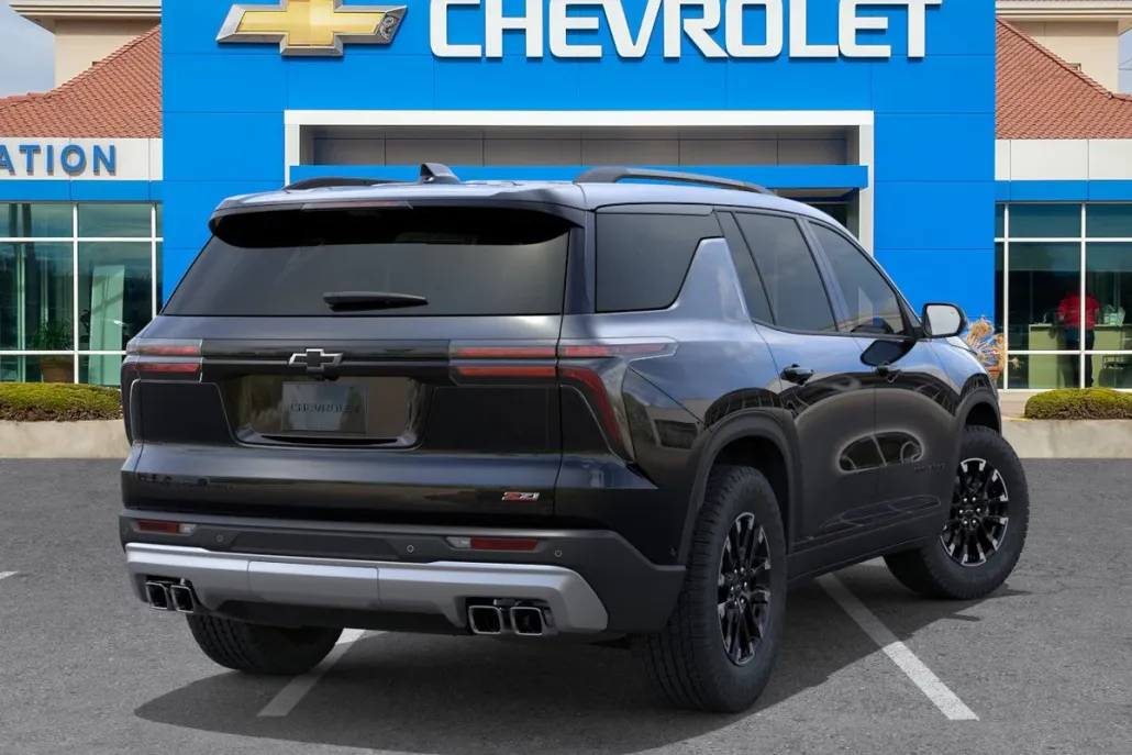 2026 Chevrolet Traverse Z71 photo 1