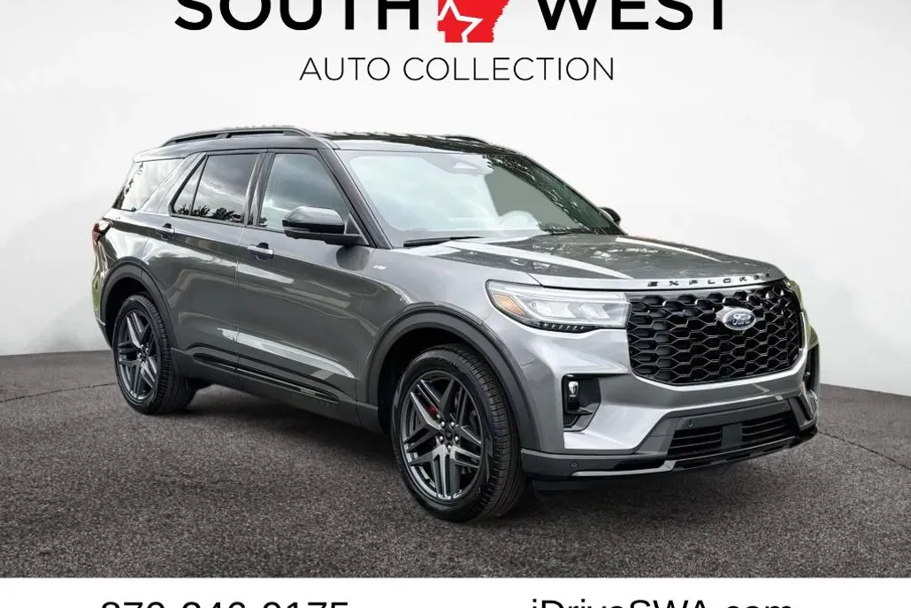 2025 Ford Explorer ST-Line photo 1