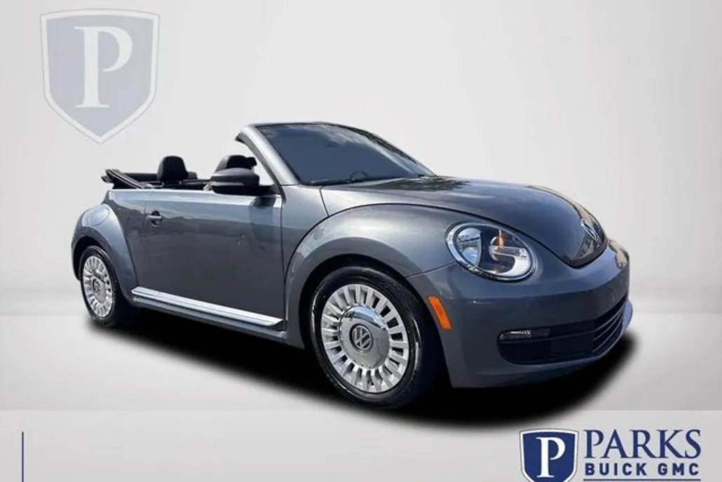 2016 Volkswagen Beetle 1.8T S photo 1