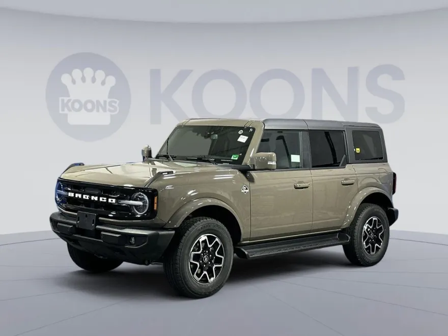 2025 Ford Bronco Outer Banks photo 1
