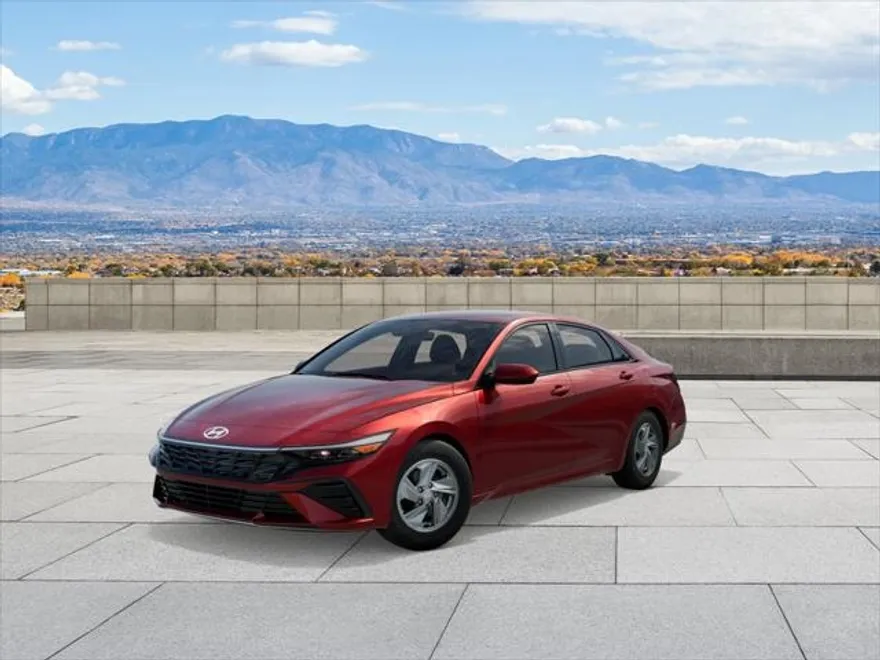 2025 Hyundai Elantra SE photo 1