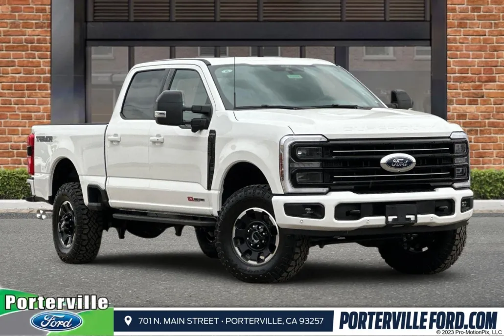 2026 Ford F-250 Platinum photo 1