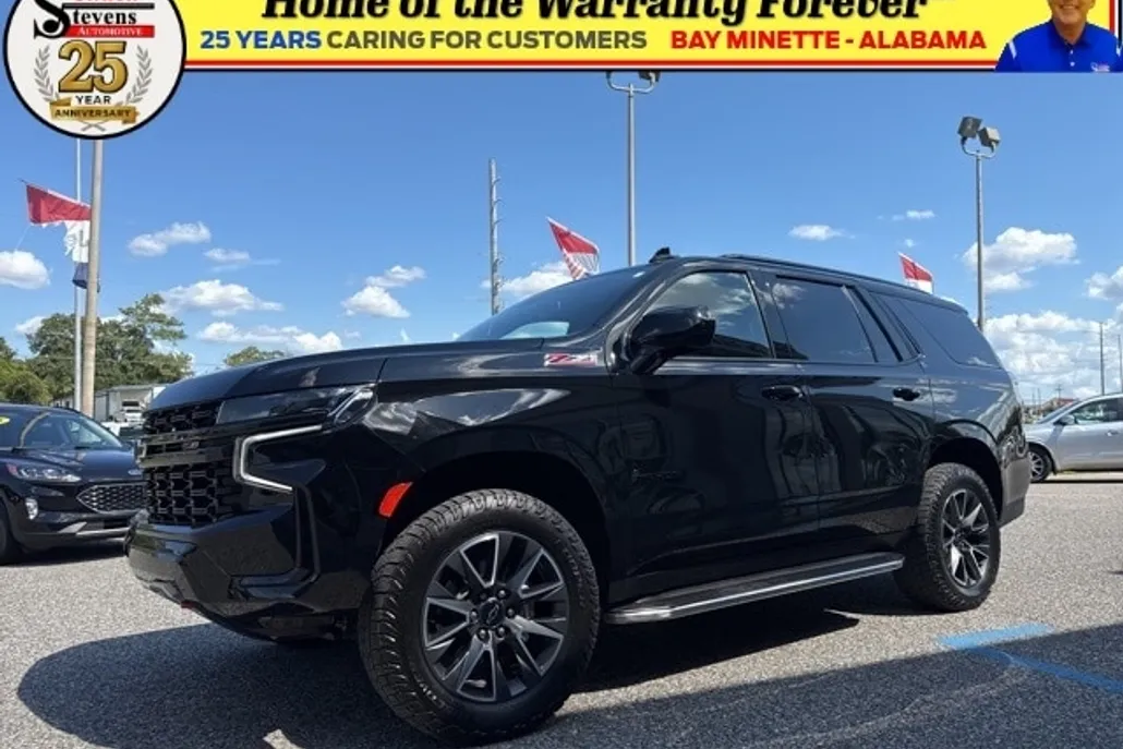2021 Chevrolet Tahoe Z71 photo 1