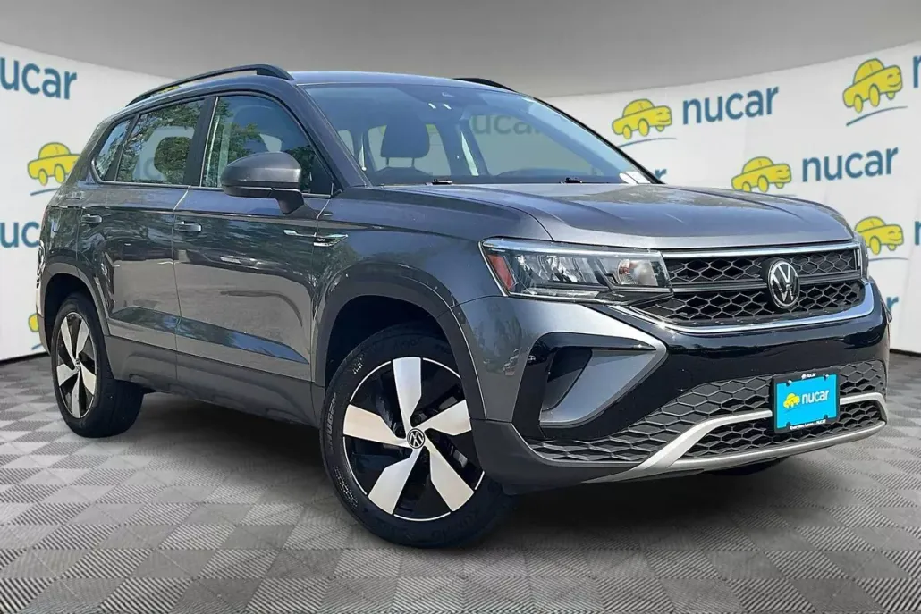 2024 Volkswagen Taos S photo 2