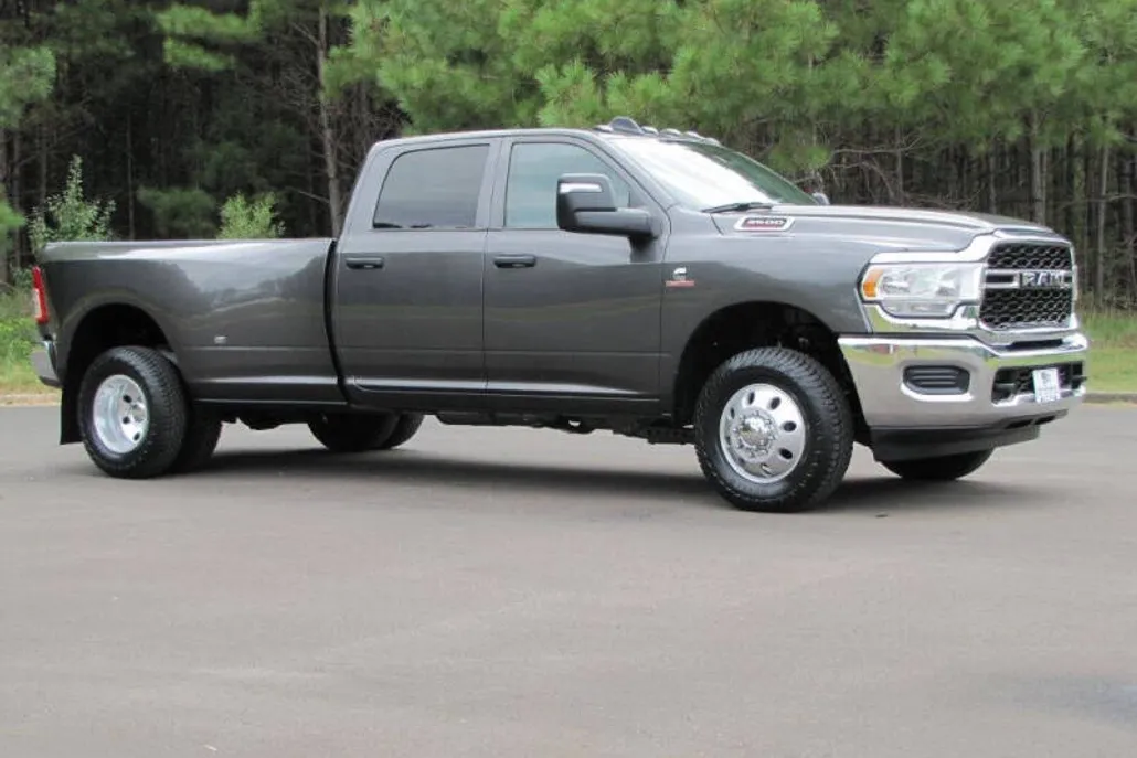2023 Ram 3500 Tradesman photo 1