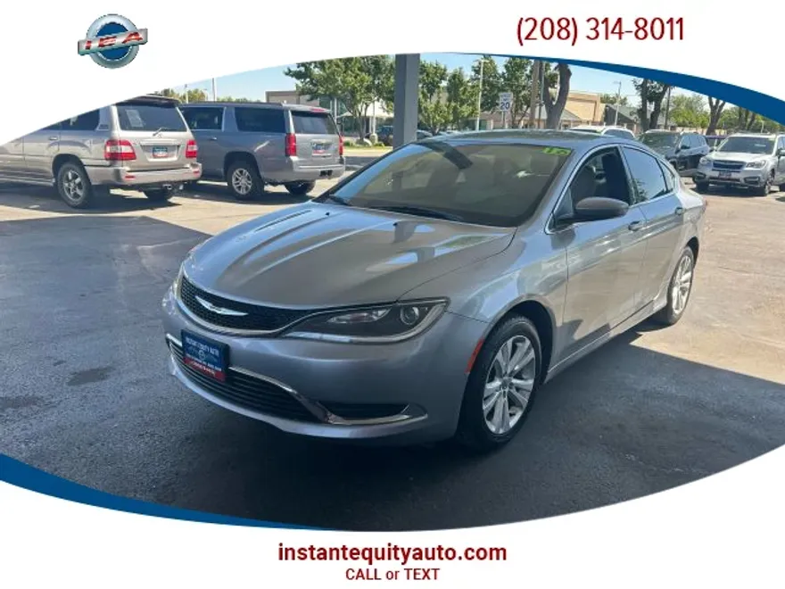 2016 Chrysler 200 Limited photo 1