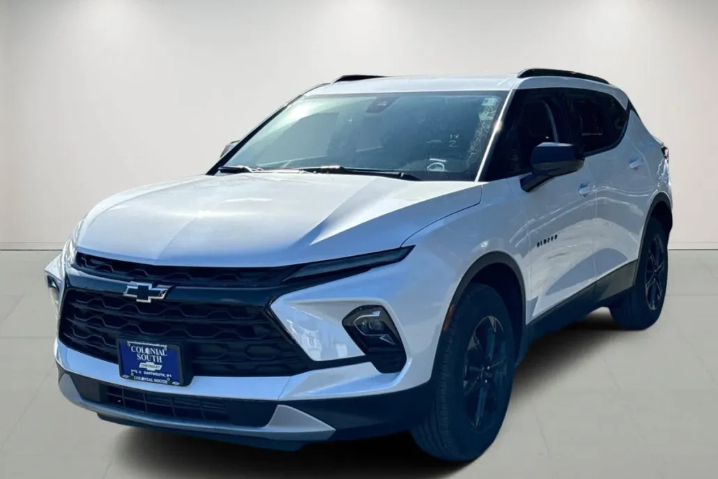 2025 Chevrolet Blazer 2LT photo 1