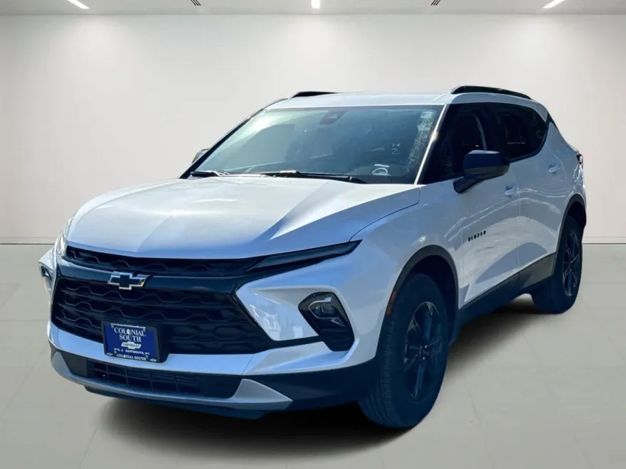 2025 Chevrolet Blazer 2LT photo 1