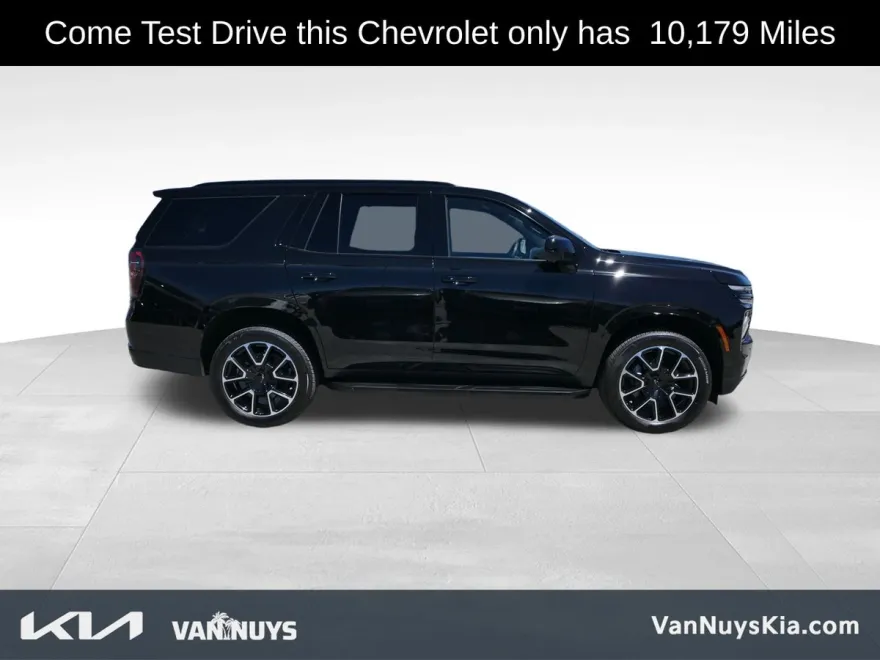 2025 Chevrolet Tahoe RST photo 1