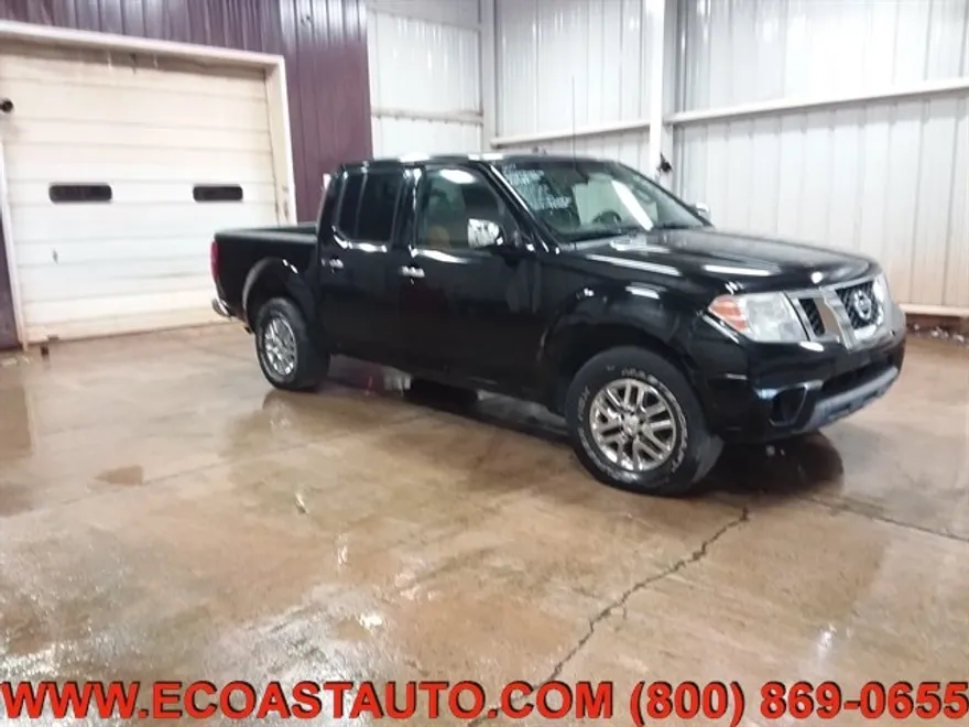 2014 Nissan Frontier SV photo 1