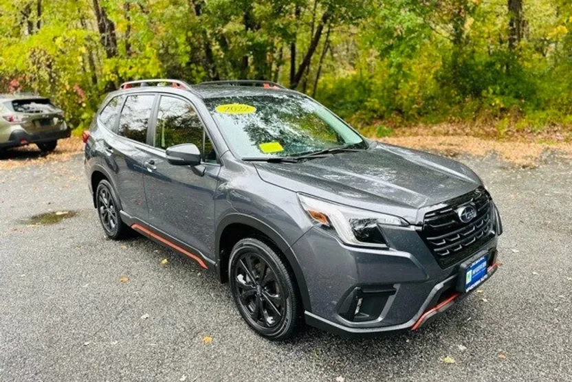 2022 Subaru Forester Sport photo 1