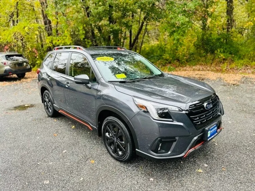 2022 Subaru Forester Sport photo 1