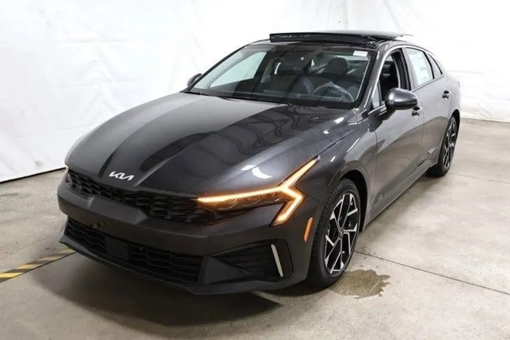 2026 Kia K5 EX photo 1