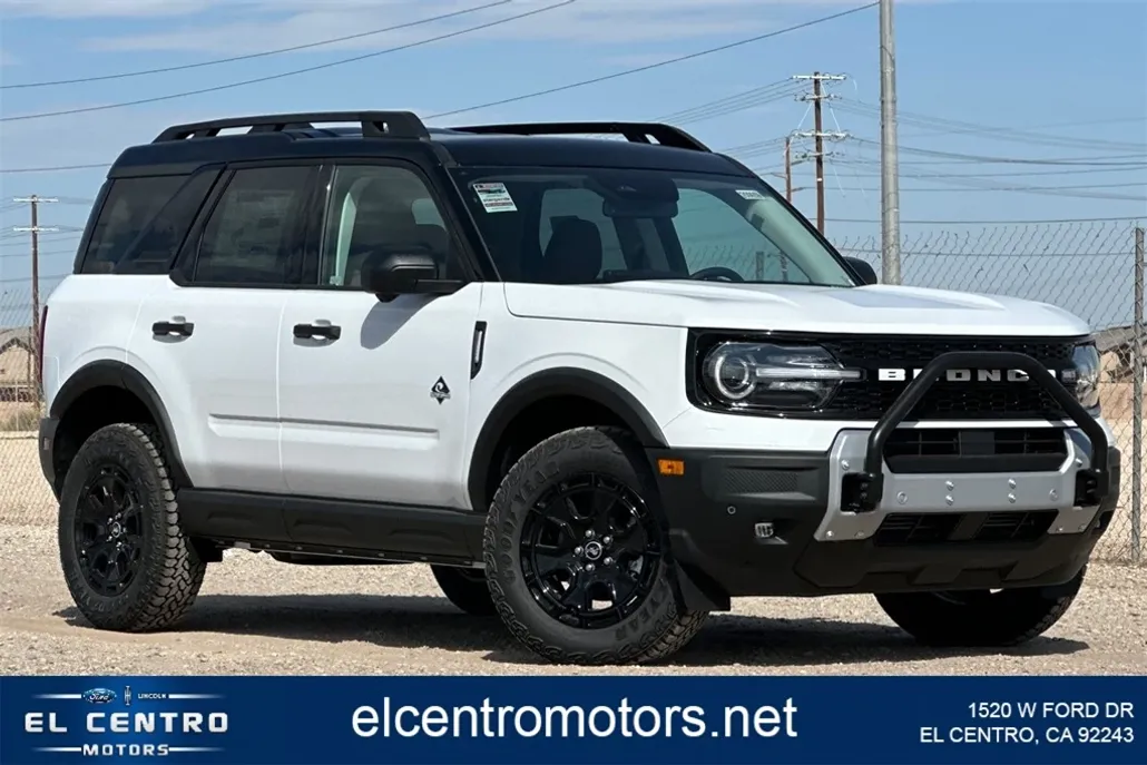 2025 Ford Bronco Sport Outer Banks photo 1