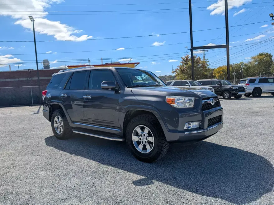 2011 Toyota 4Runner SR5 photo 1
