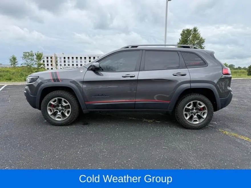 2019 Jeep Cherokee Trailhawk photo 1