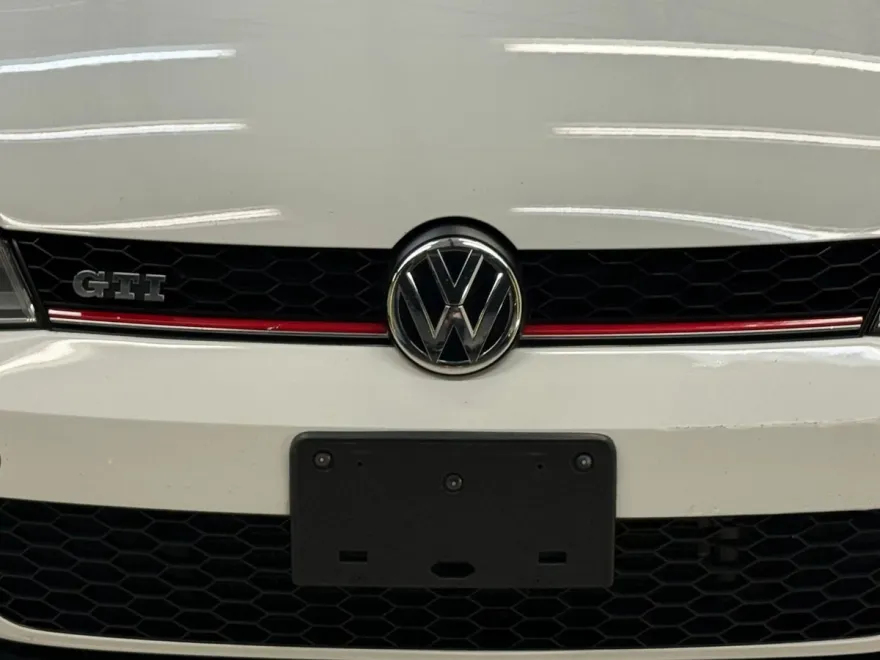 2015 Volkswagen Golf GTI photo 1