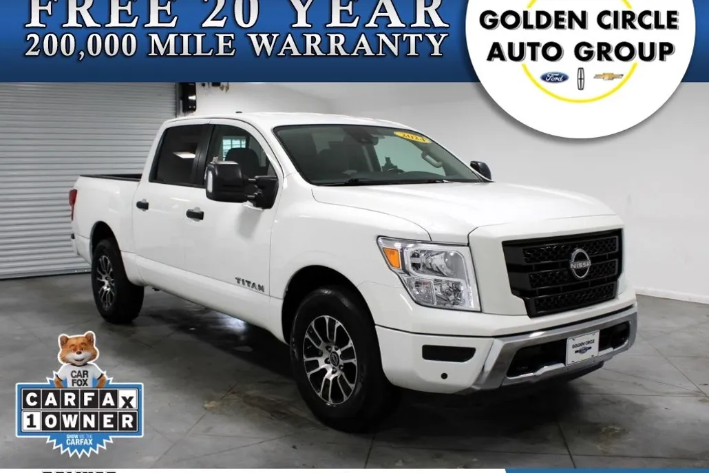 2024 Nissan Titan SV photo 1