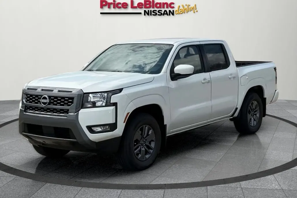 2025 Nissan Frontier Crew Cab SV photo 1