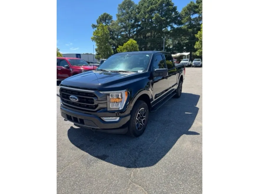 2023 Ford F-150 XLT photo 1