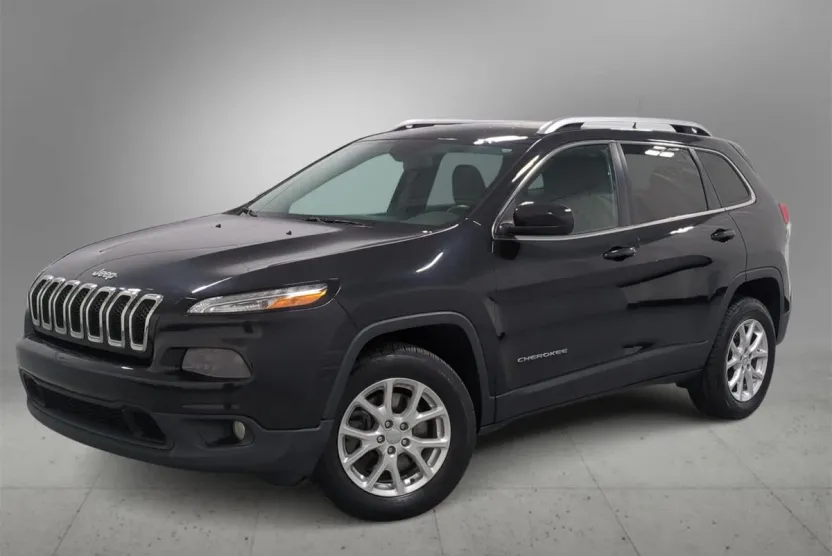2016 Jeep Cherokee Latitude photo 1