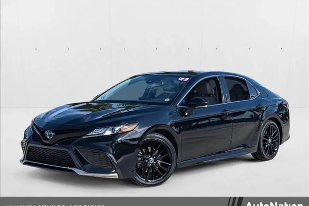 2023 Toyota Camry XSE photo 1