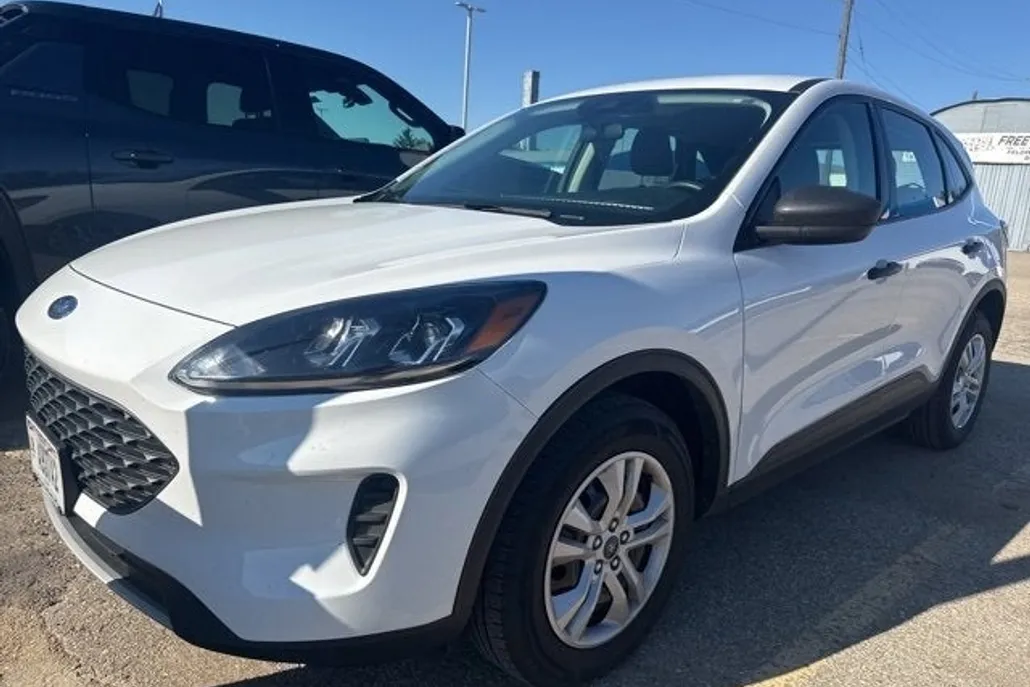 2022 Ford Escape S photo 1