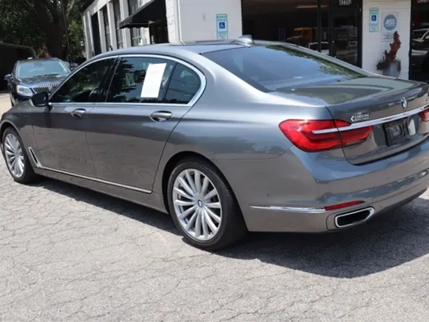 2016 Bmw 740i 7-series photo 1