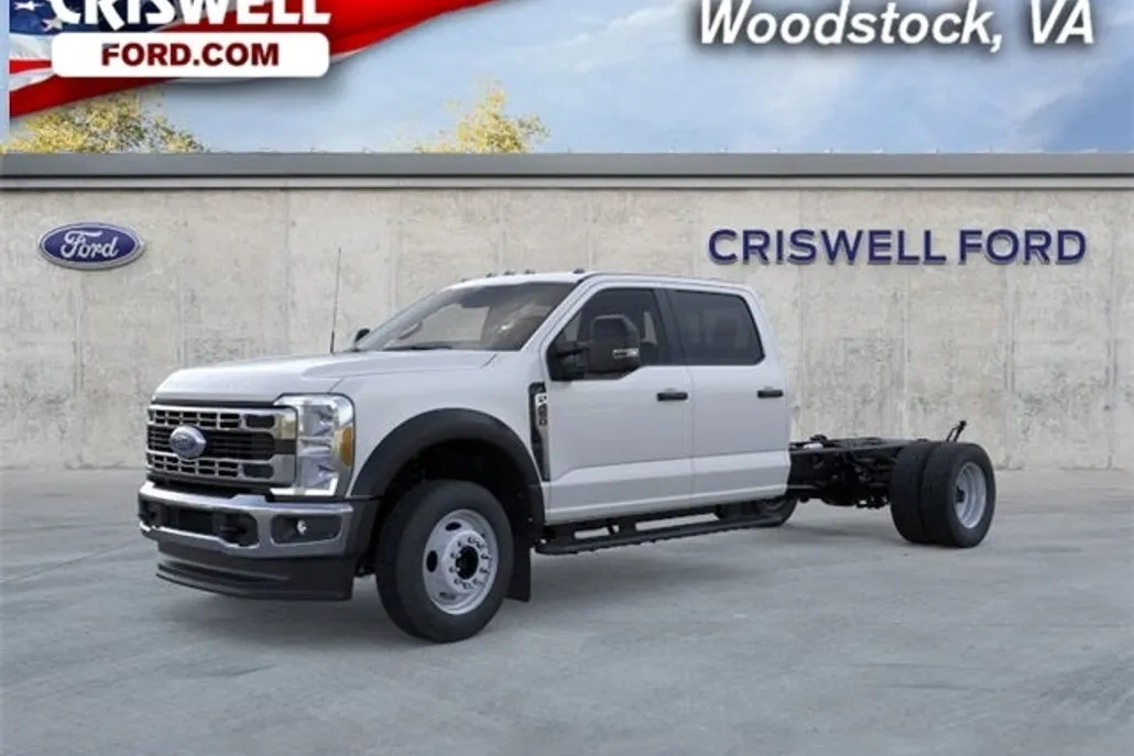 2025 Ford F-450 photo 1