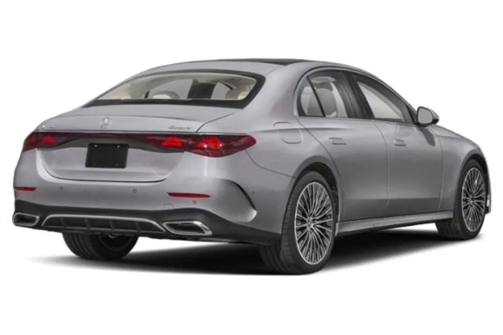2026 Mercedes Benz E 350 4MATIC Sedan photo 1