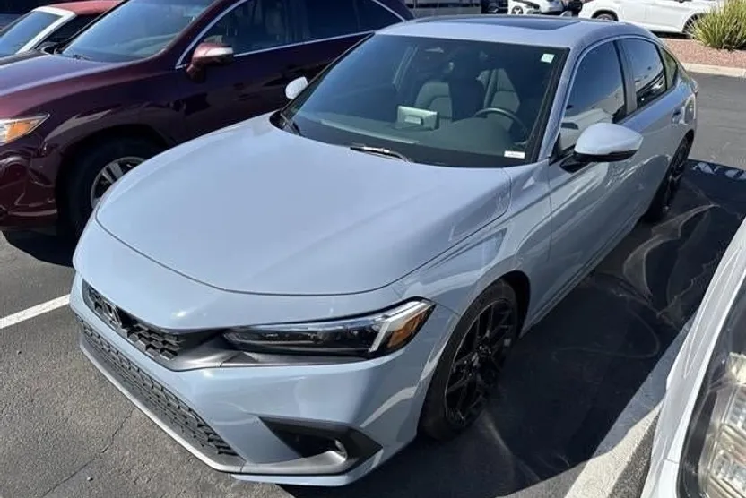 2022 Honda Civic Hatchback Sport Touring photo 1