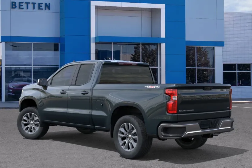 2026 Chevrolet Silverado 1500 LT photo 1