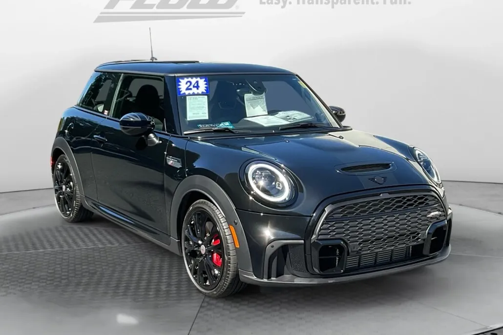 2024 Mini Cooper Hardtop John Cooper Works photo 1
