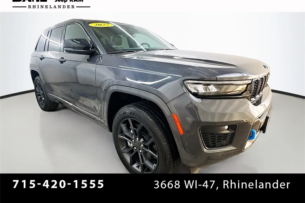 2025 Jeep Cherokee photo 1