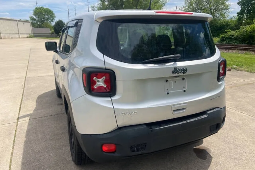 2018 Jeep Renegade Sport photo 1