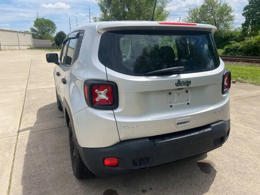 2018 Jeep Renegade Sport photo 1