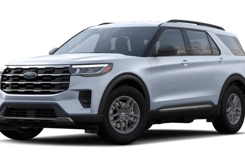 2025 Ford Explorer photo 1