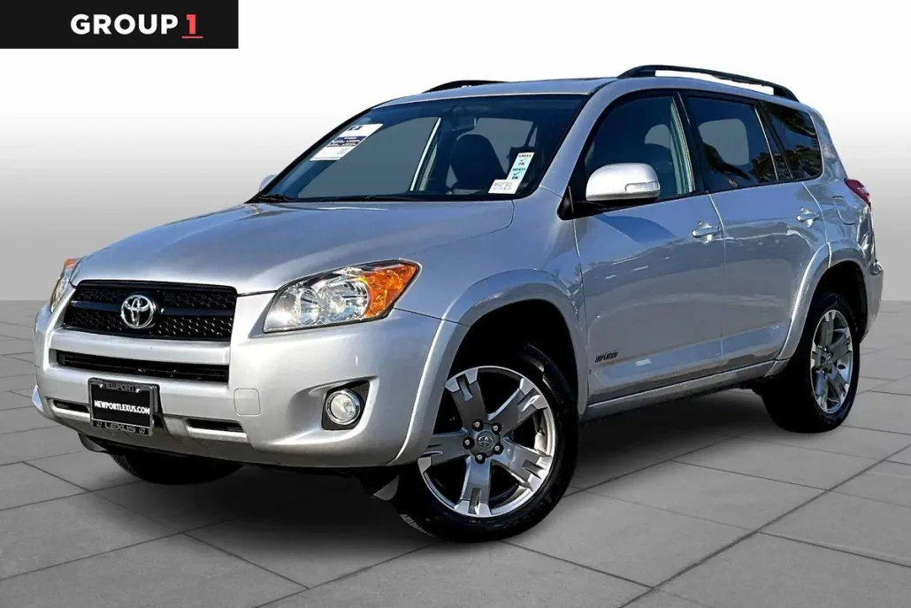 2010 Toyota RAV4 Sport photo 1