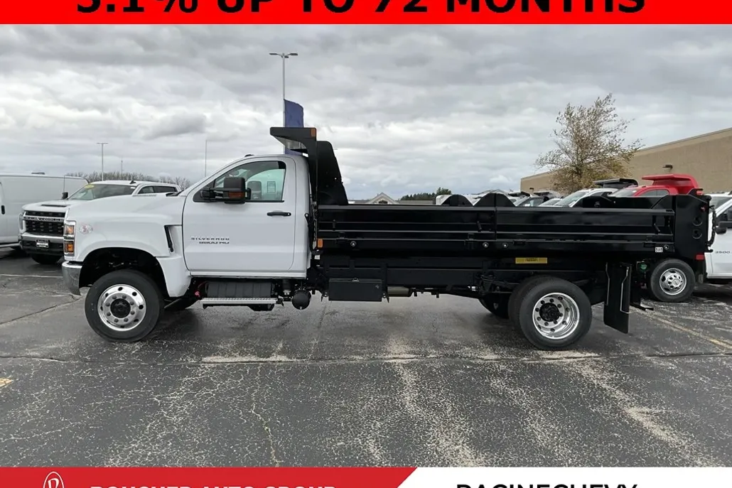 2024 Chevrolet Silverado 5500HD Work Truck photo 1