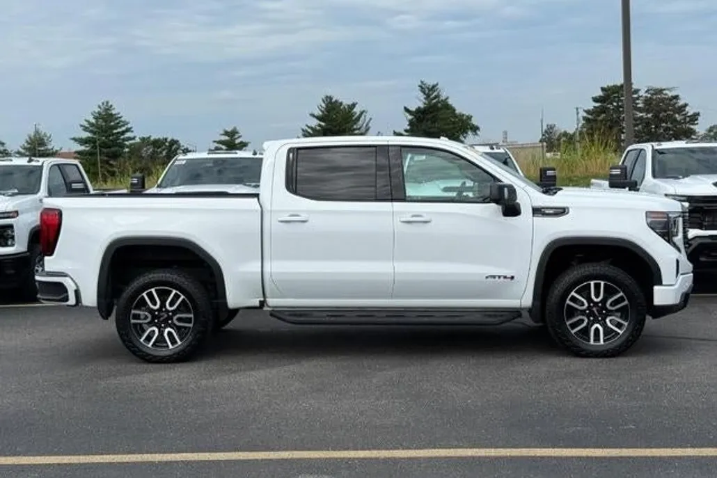 2023 Gmc Sierra 1500 AT4 photo 1