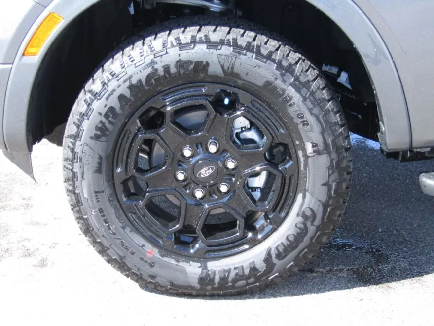 2025 Ford Ranger XLT photo 1