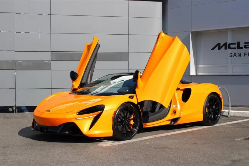 2025 Mclaren ARTURA Spider photo 1