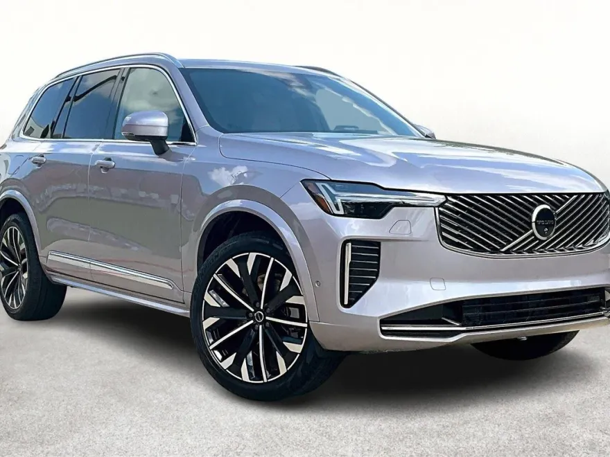 2026 Volvo XC90 B5 Plus photo 1