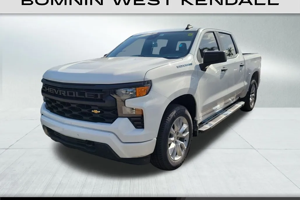 2023 Chevrolet Silverado 1500 Custom photo 1