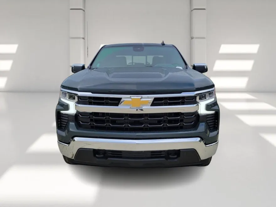 2026 Chevrolet Silverado 1500 LT photo 1
