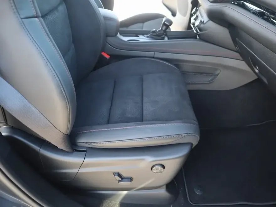 2025 Dodge Durango GT Plus photo 1