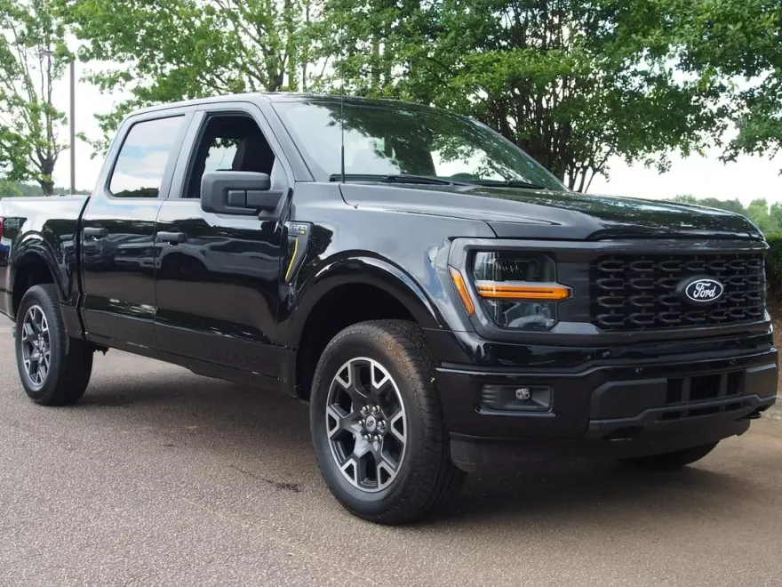2025 Ford F-150 STX photo 1