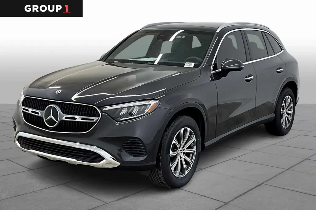 2025 Mercedes Benz GLC 300 photo 1